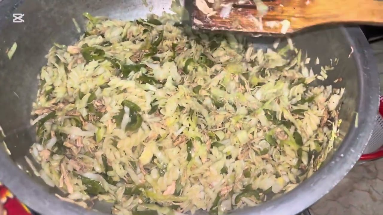 How to make delicious 😋 Chicken & vegetable Samosa #chinese Samosa ramdan recipe#recipes by khala…