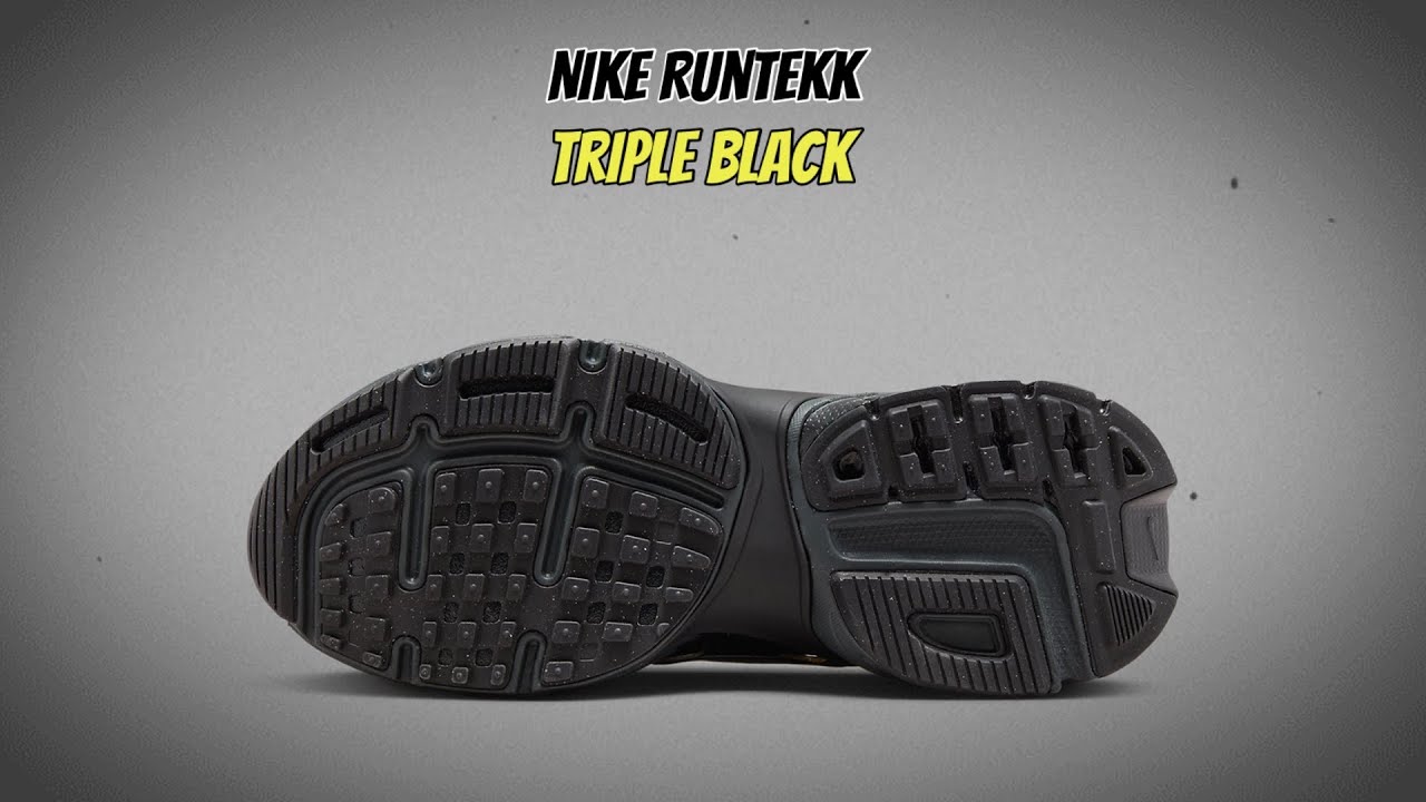 Nike Runtekk Triple Black