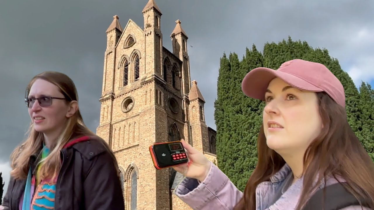 FIRST VLOG! SEARCHING FOR EVIDENCE OF THE PARANORMAL IN AN ABANDONED VICTORIAN CHURCHYARD, WALES. 👻