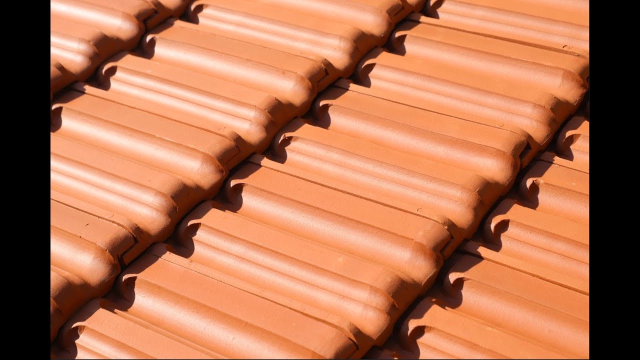 How clay roofing tiles are made.