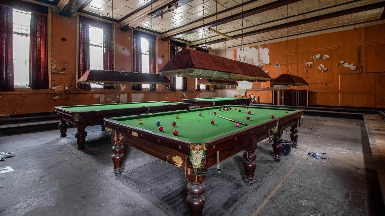 Exploring an Abandoned Snooker Club in Scotland