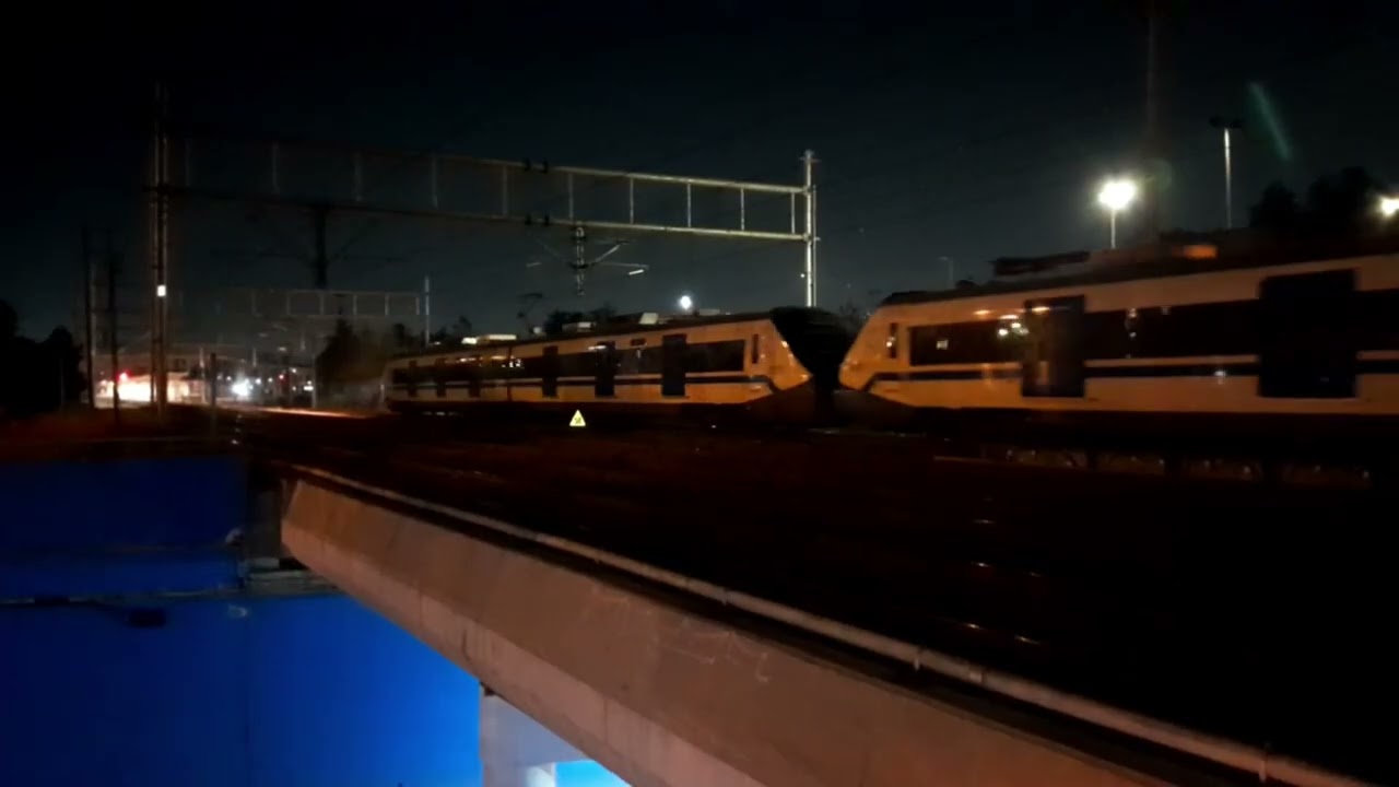 E-3020 + D-16.000 + tren de pasajeros