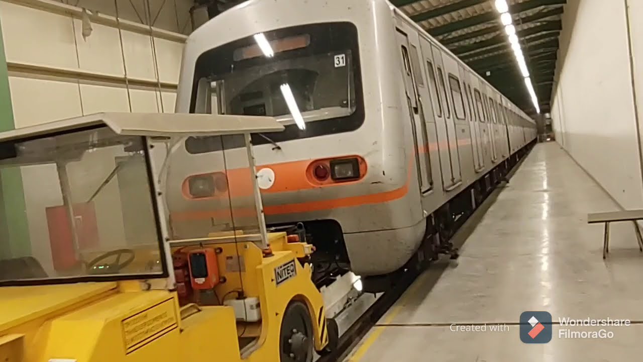 Bottom view of a train Athens Metro🚊🧐👍(Παρουσίαση κάτω όψης ενός τρένου) (Αττικό Μετρό)