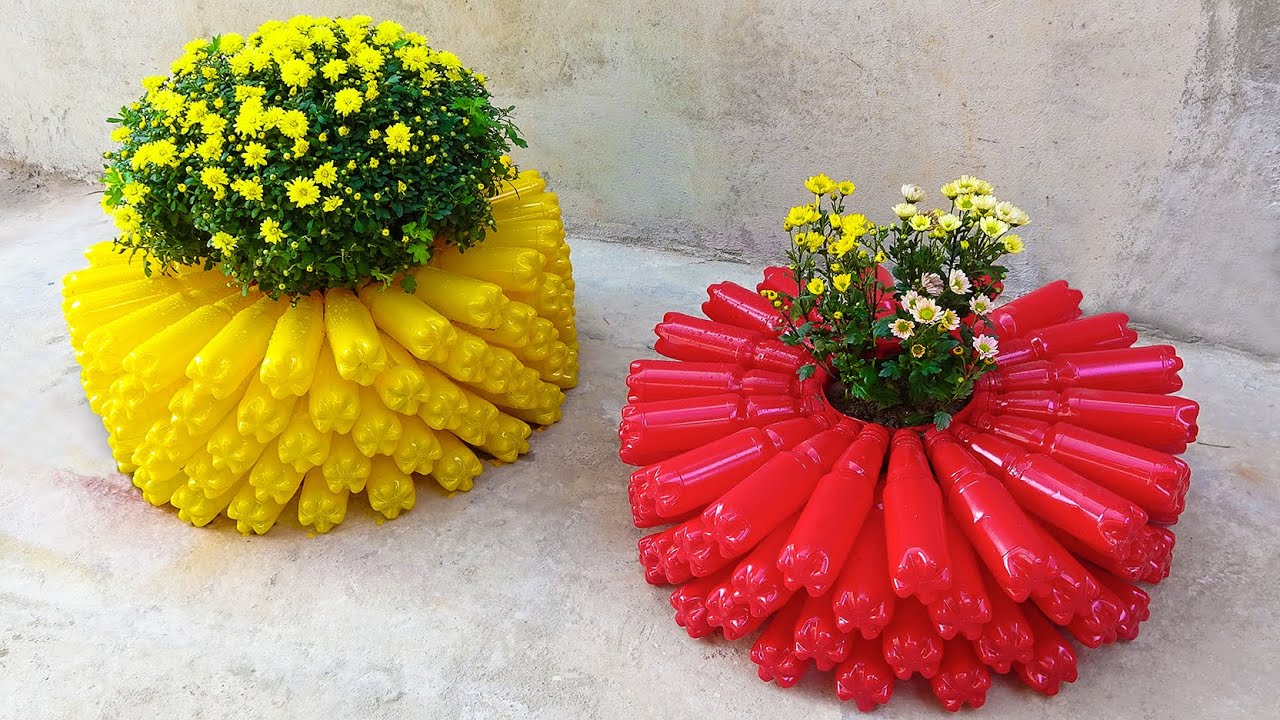 Unique Idea | Recycling Plastic Bottles to Make Beautiful Flower Pots For Your Garden