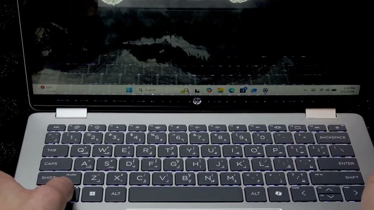 HP OmniBook 5 Flipで外部モニターを2台接続する方法