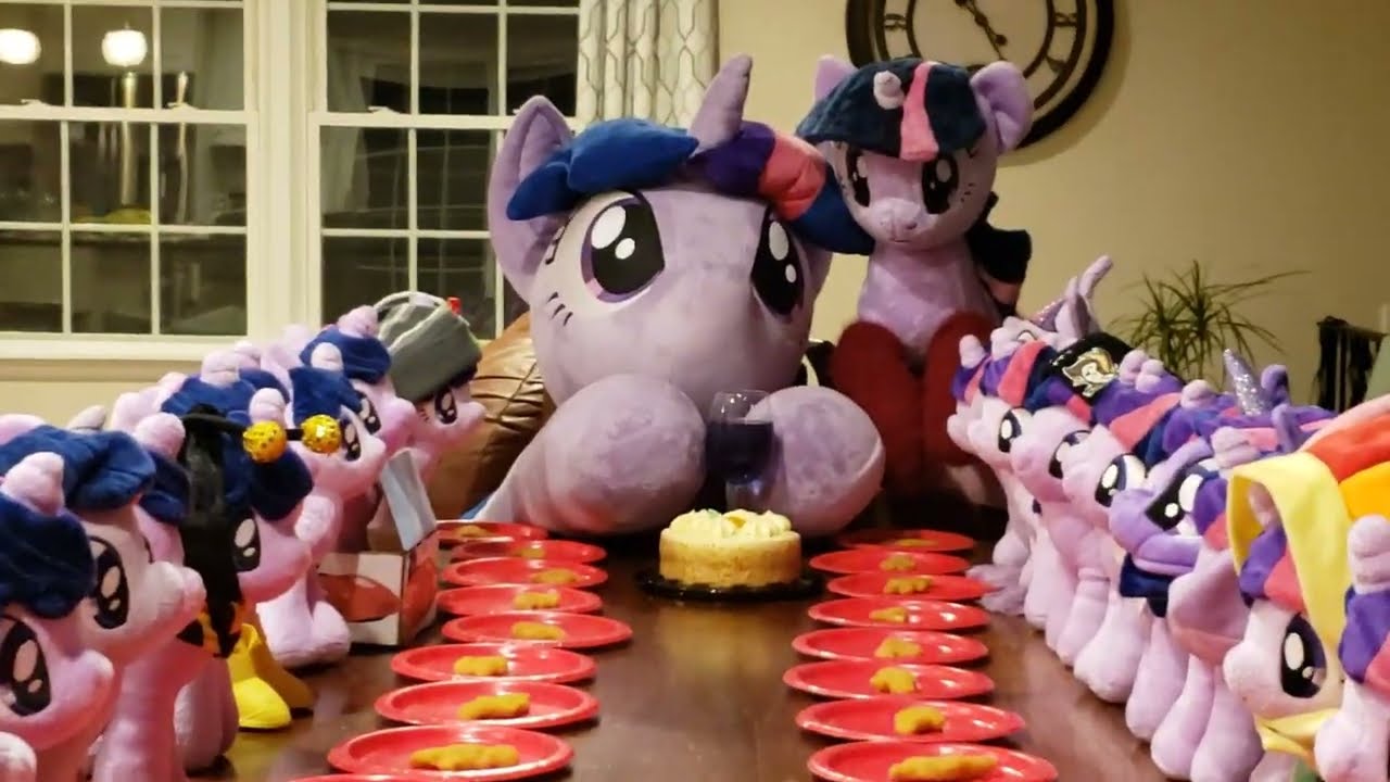 Happy Valentine's Day! Meet the Twilights