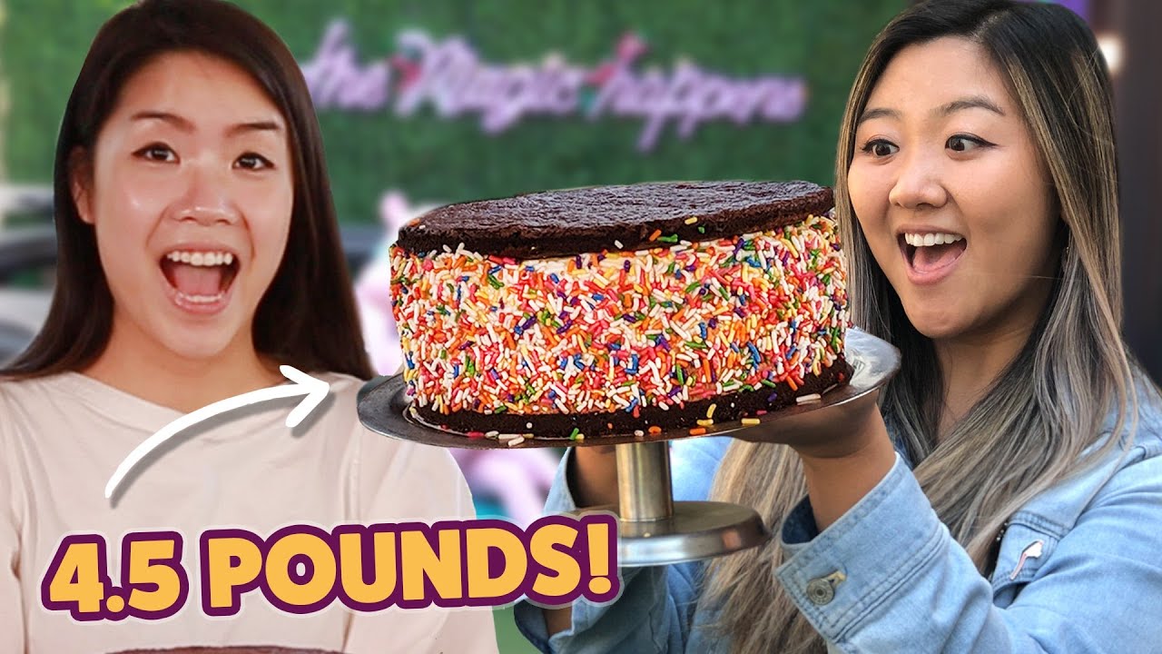 I Challenged My Friend To Finish A 4.5-Pound Ice Cream Sandwich Made For Cardi B • Giant Food Time