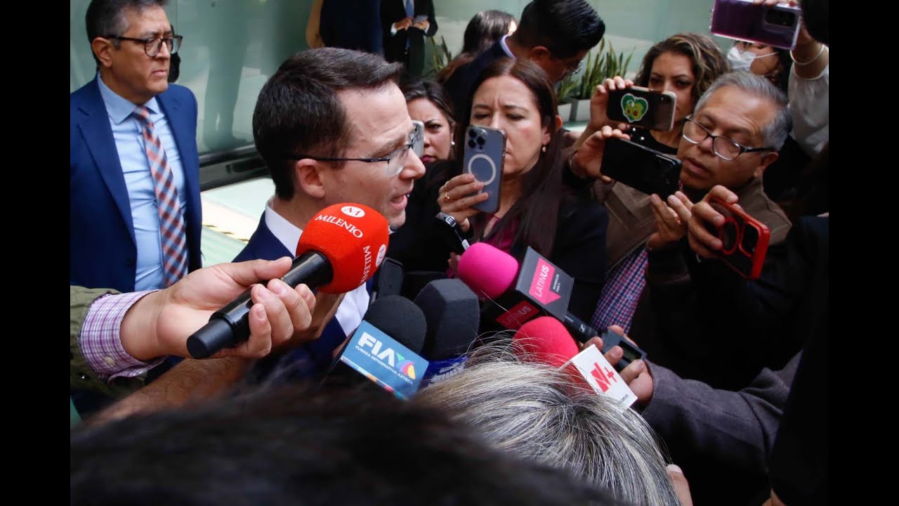 Entrevista del coordinador del GPPAN en el Senado, Ricardo Anaya Cortés, antes de la sesión