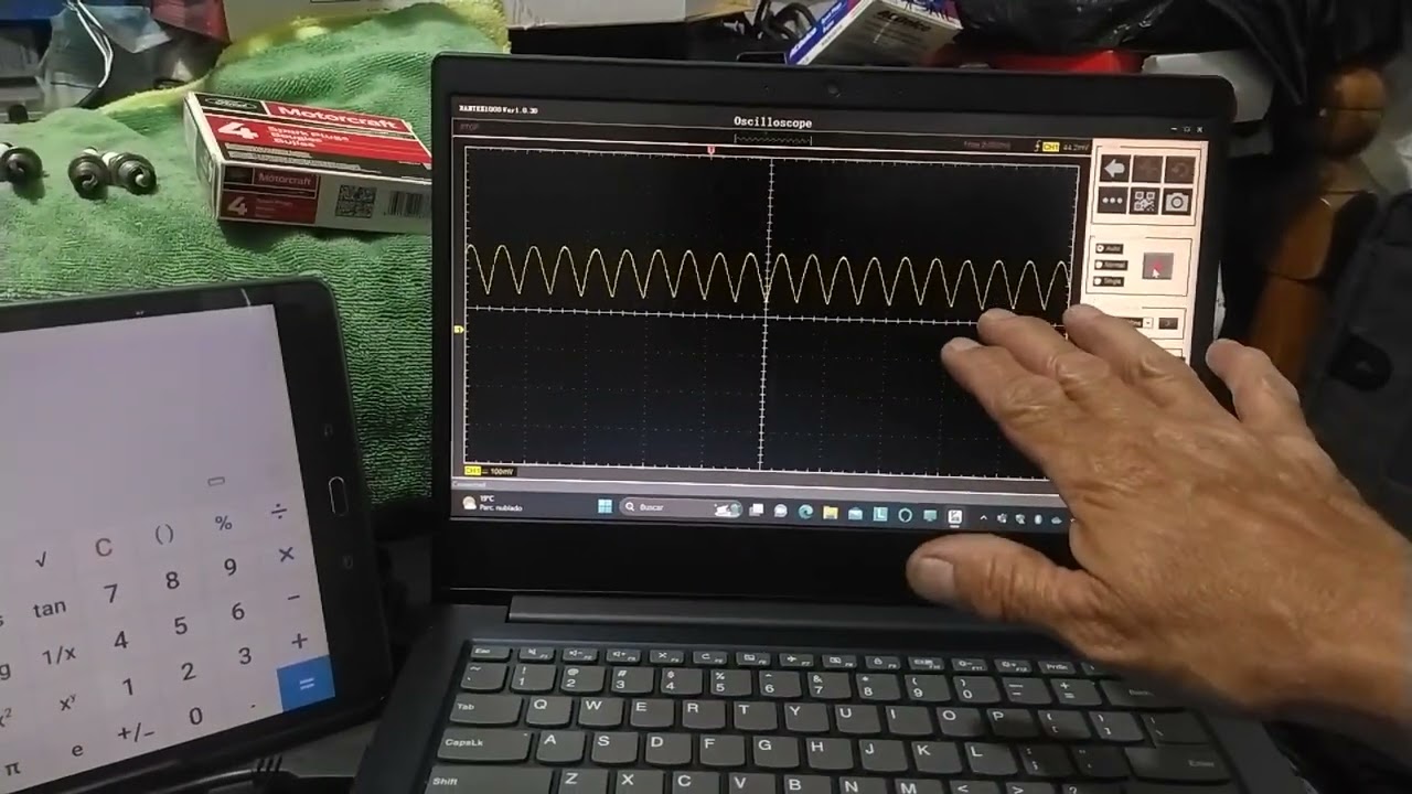RPM en bomba de combustible  ( banco sin carga ) osciloscopio hantek 1008c
