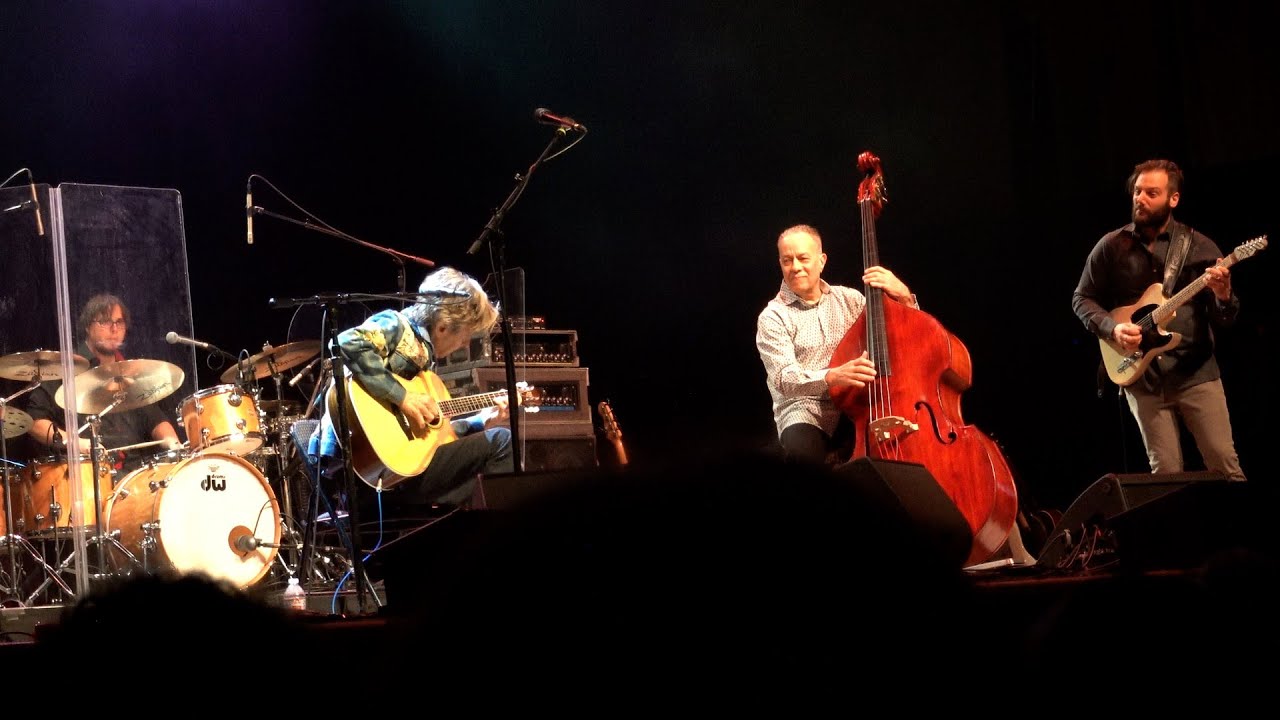 ERIC JOHNSON🇨🇱 🎸Acoustic🎹Piano~