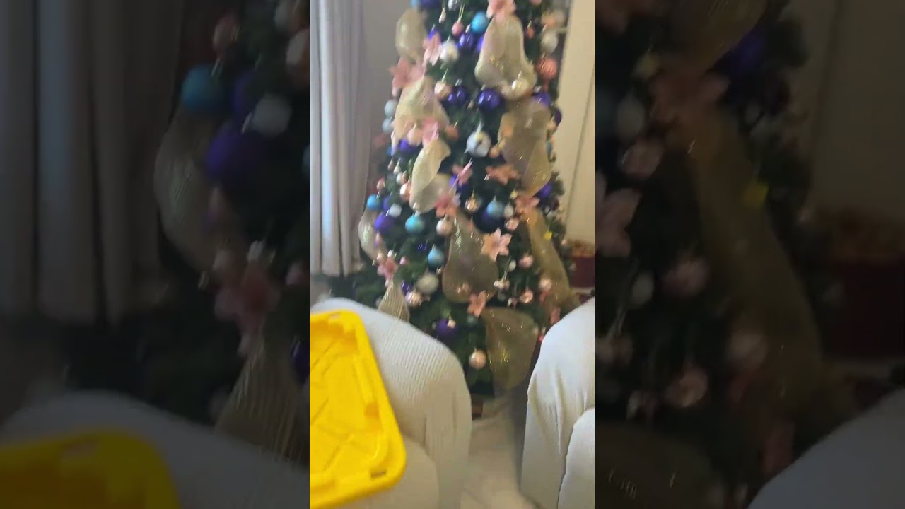 Finally, a day off I can take my christmas tree down ☺️ #christmastree #christmasdecor