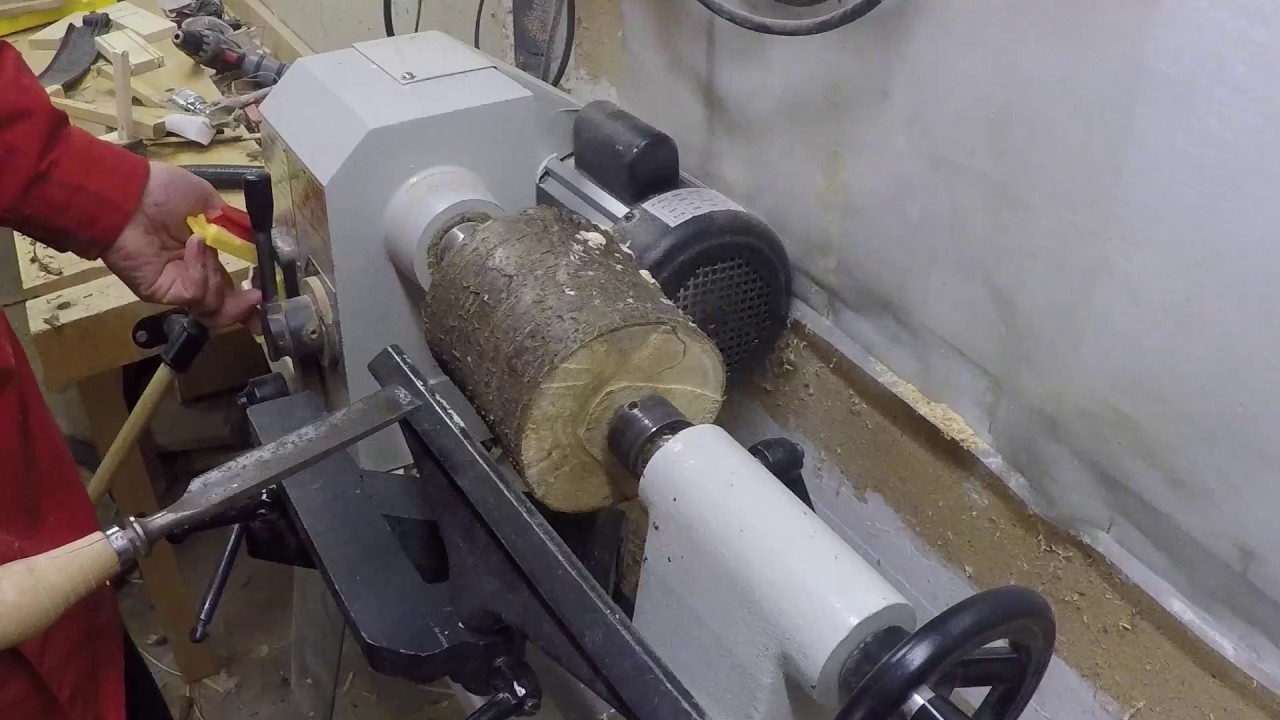 67 sekunder  Svarvar en sk&aring;l med lock