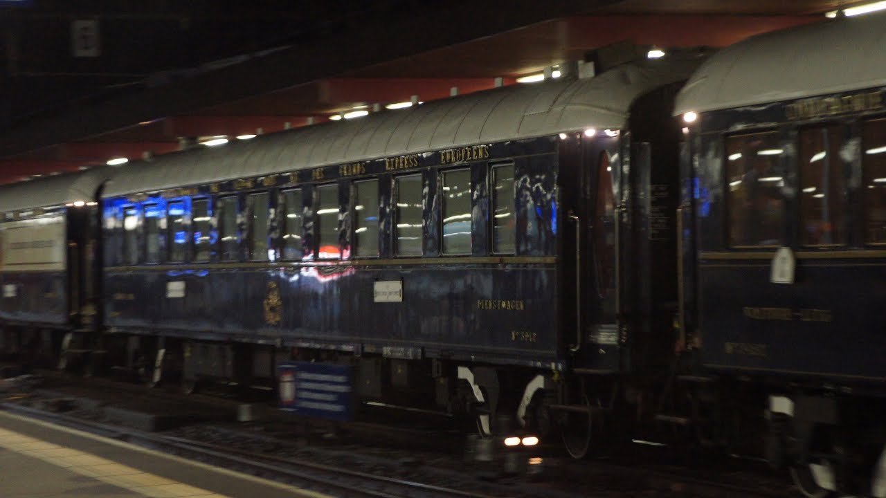 Venice Simplon Orient Express (VSOE) : Changement de locomotive à Genève