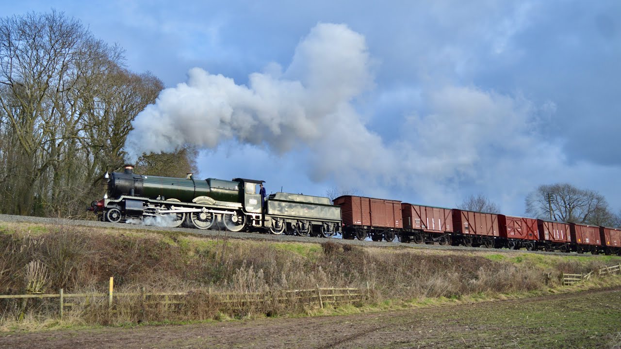Great Western new build steam locomotive 6880 Betton Grange on the Vans on the Great Central Railway
