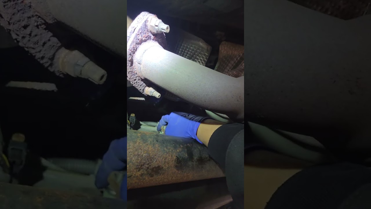 2014 toyota 4runner reemplazo de cable de transmision.(change transmission  Shifter cable) 