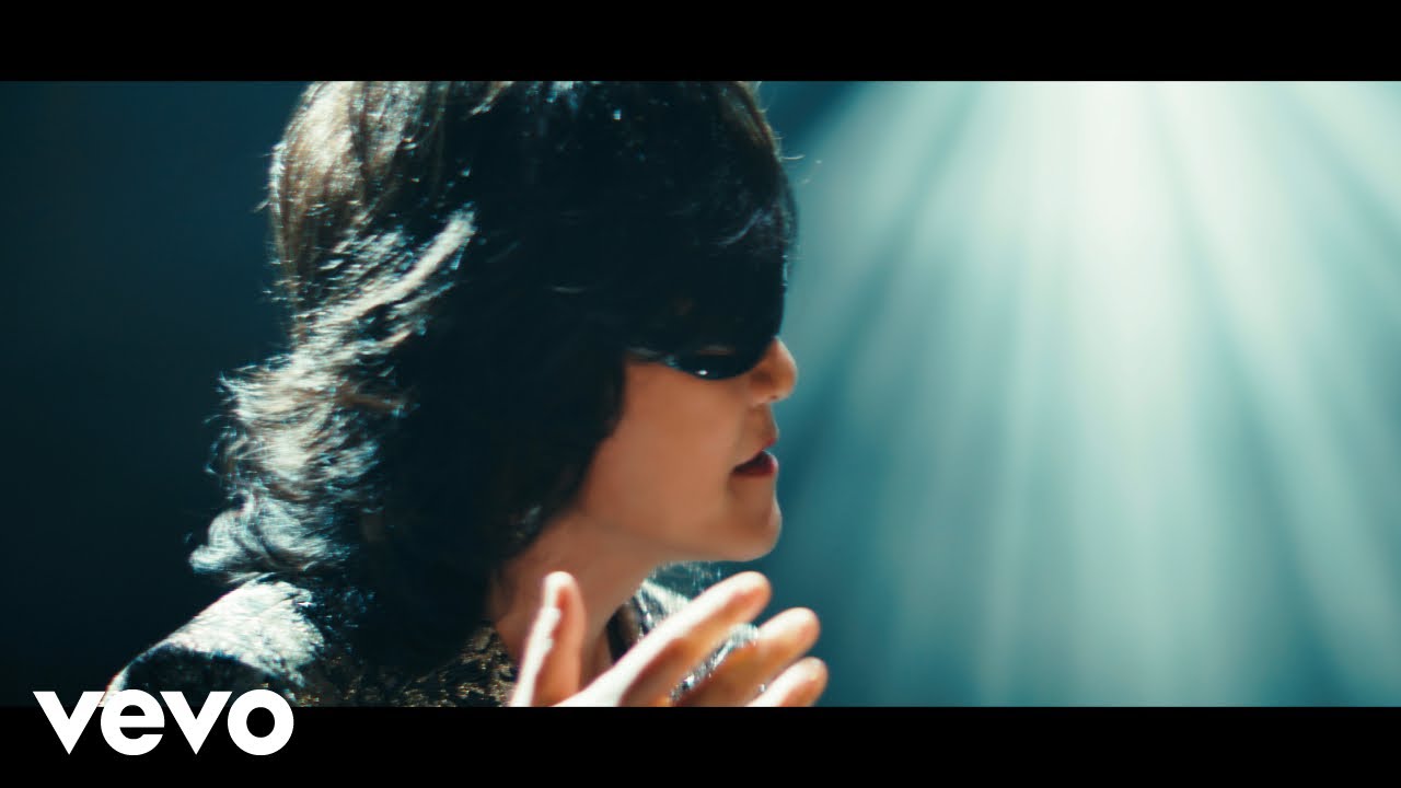 Toshl - 「葉ざくら」 Music Video