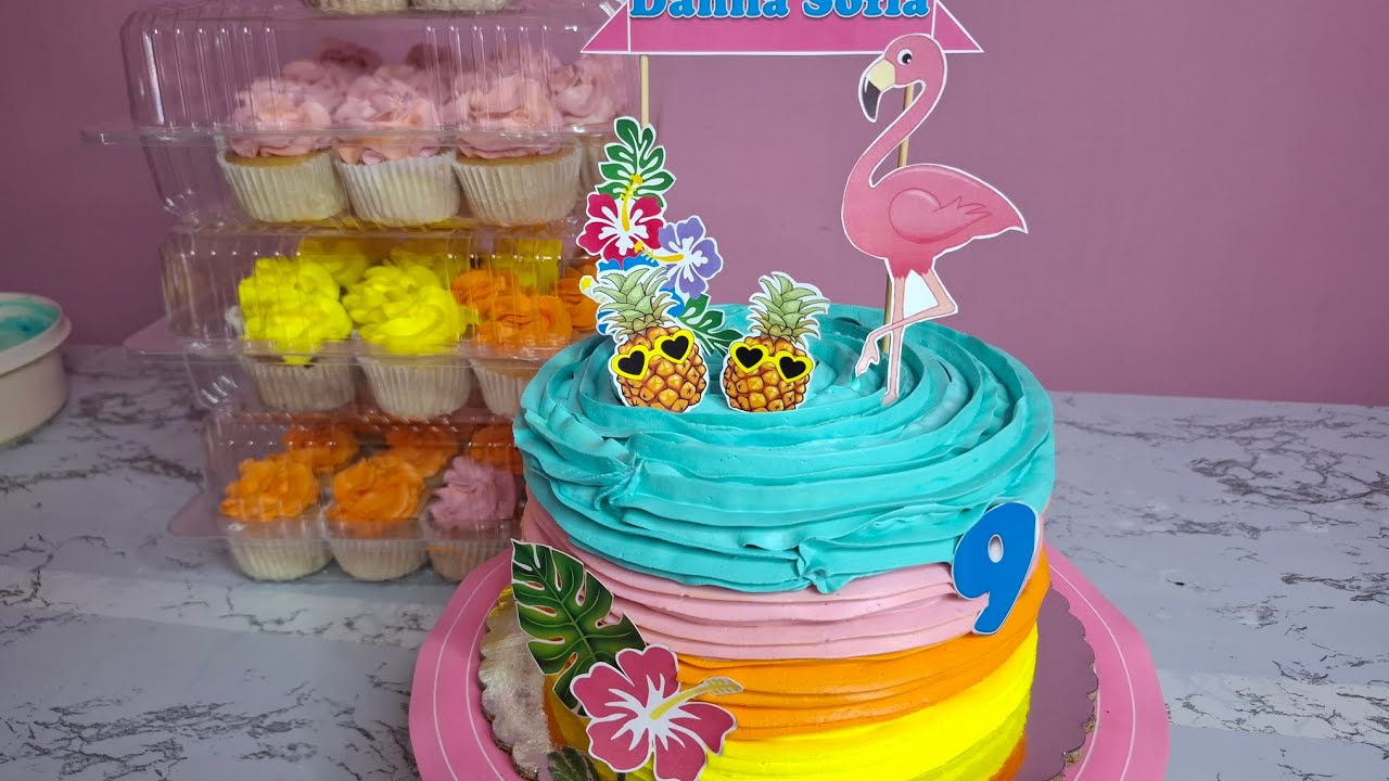 Te enseño a pintar estos colores en chantilly #parati #cakedecorating #chantilly #viralcake #pastel