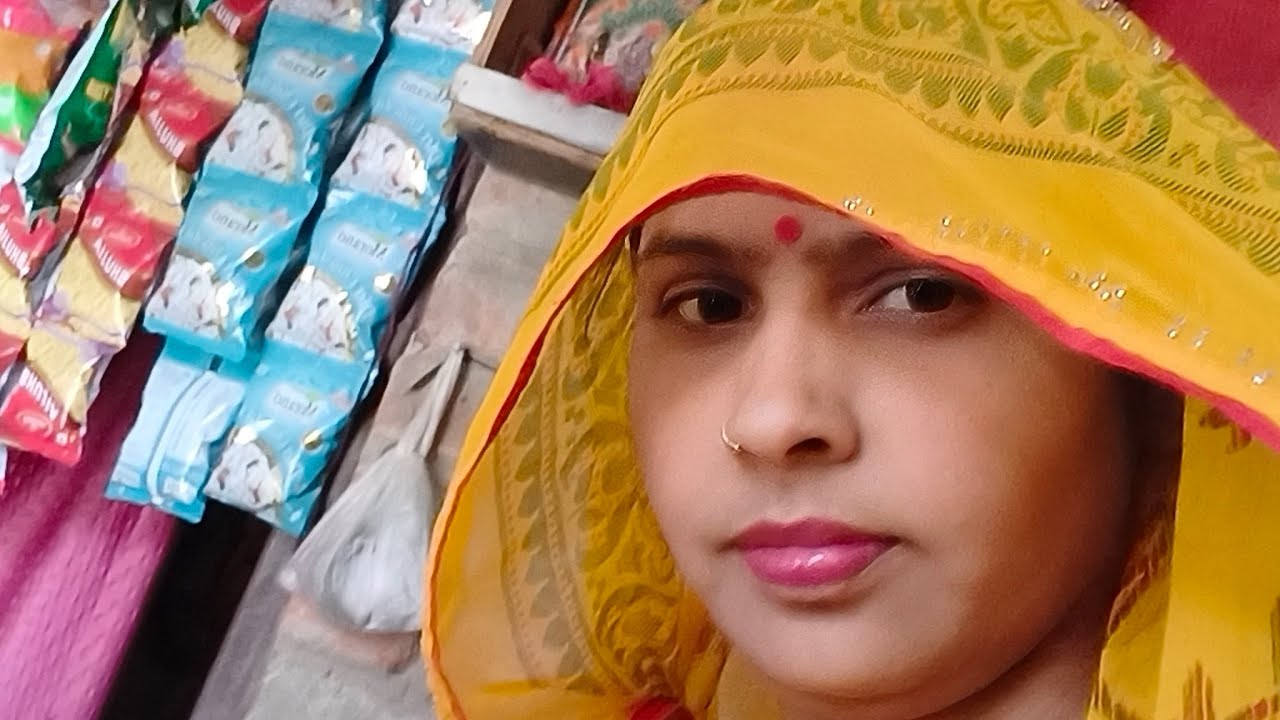 Kiran Gaur is live, राधे राधे गुड मॉर्निंग,, लिखा है क्या नसीबो में पढ़ना नहीं आता 😭😭🙏👍