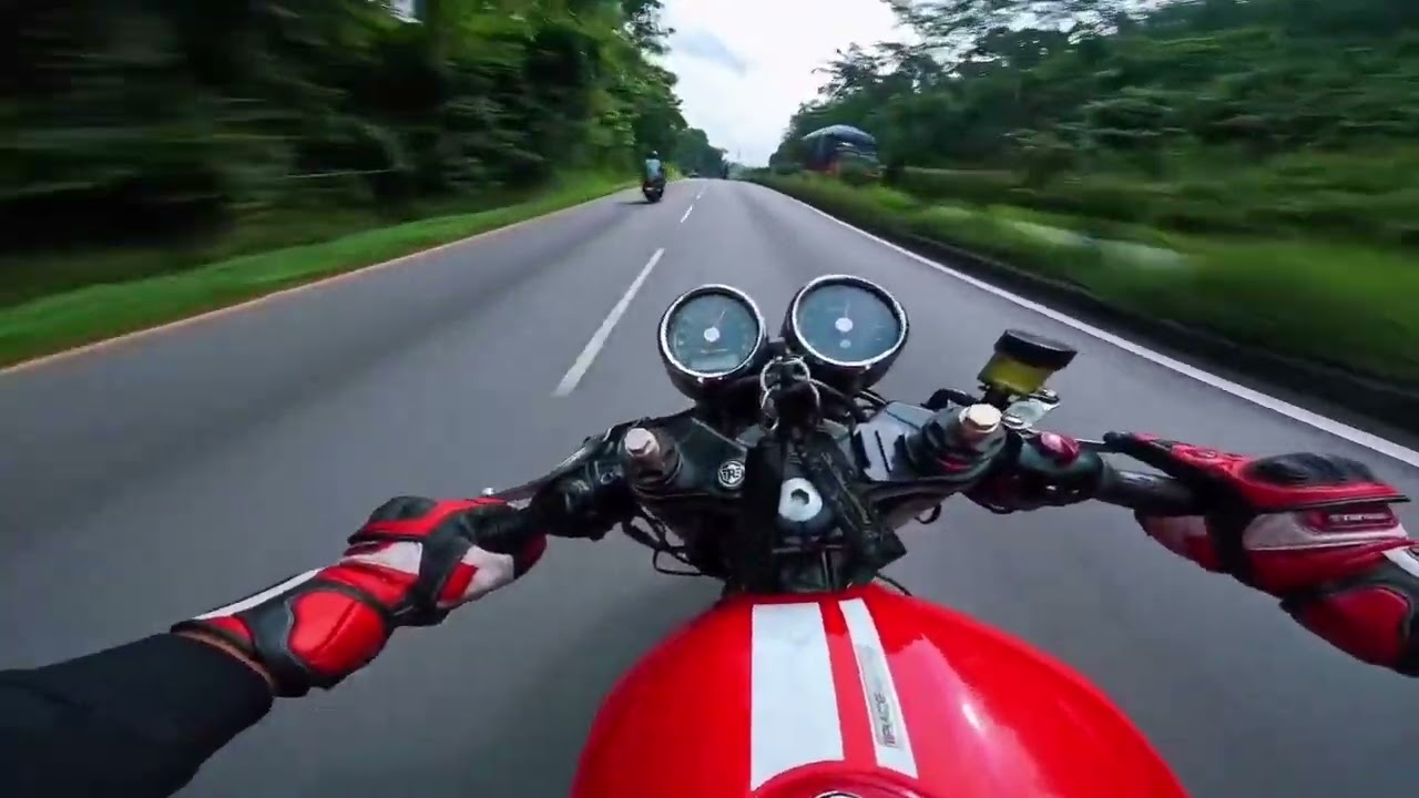 #gt.650😱 vs #dukee390😱 racing on road 🛣️