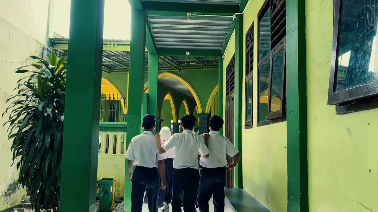 9E Lomba Vidio Pendek Makna Sholat dalam Kehidupan 
