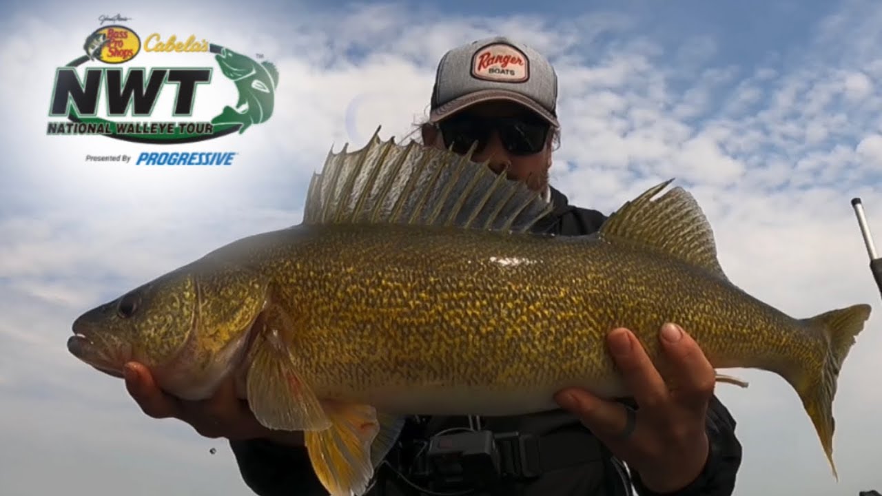 MY BIG SWING at the Cabela's  & Bass Pro Shop's National Walleye Tour !!!