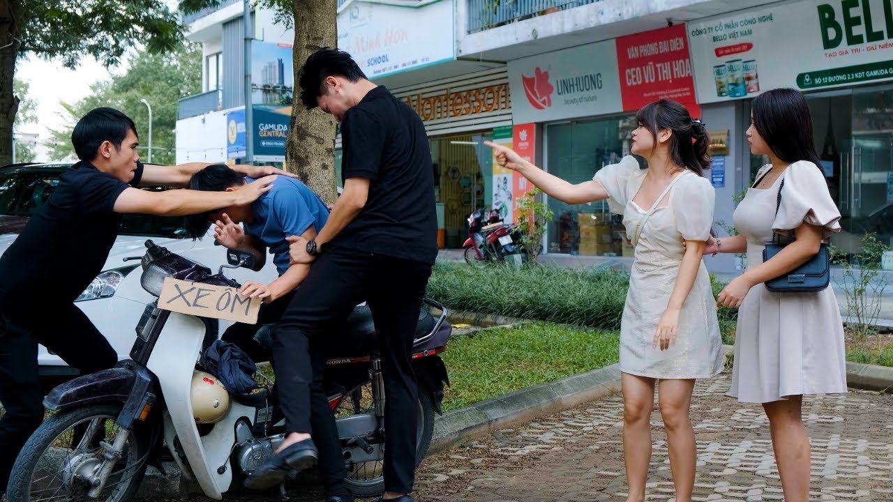 Chủ Tịch Giả Làm Xe Ôm Đi Xem Mắt Ai Ngờ Bị Cô Tiểu Thư Đánh Ghen Hội Đồng Và Cái Kết - Tập 1123