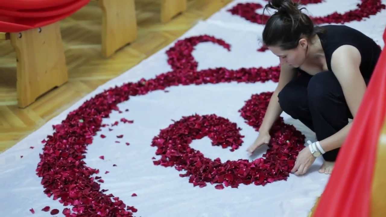 Шикарное свадебное оформление от Маретэль! Множество живых роз!