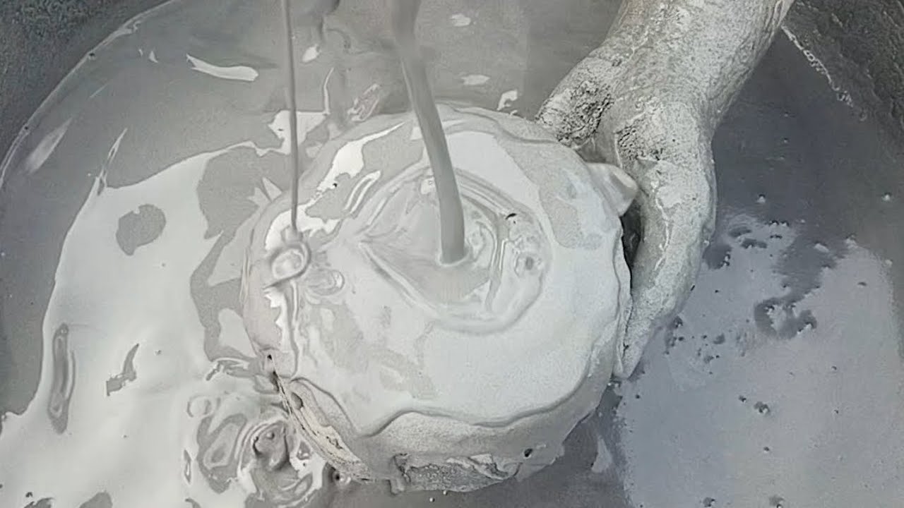 ASMR Very Soft Dusty 🤩✨ Pure Cement Smoothy 😴💤 Chunks 🪨 dipping Crumble On lots of Water 🌊💦🌀🌀