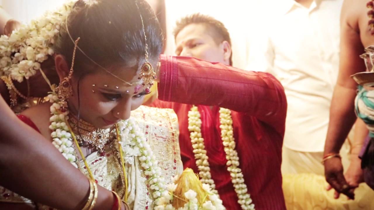 Hindu Wedding Highlights- Sivam & Saratha by Leonard Hon [song: Kummi Adi - Sillunnu Oru Kadhal ]
