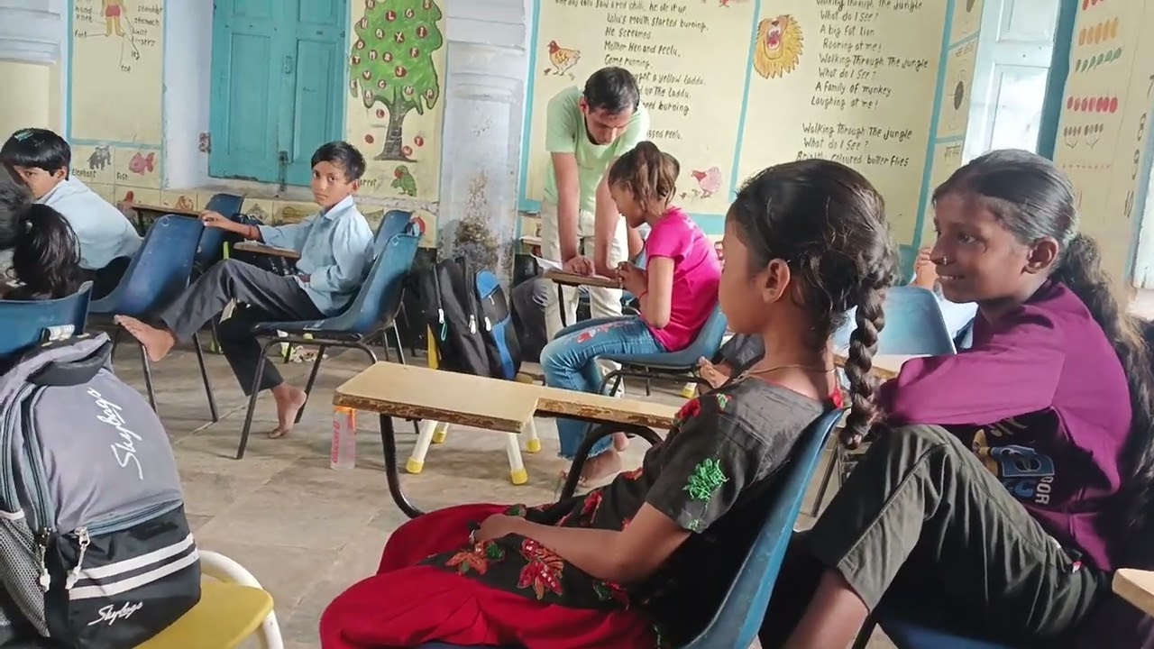 वर्णमाला की पहचान करना
