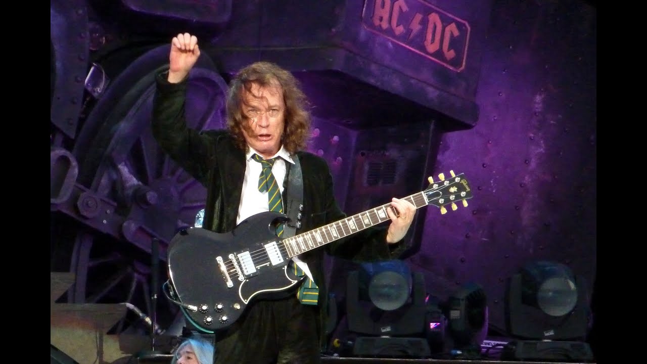 AC/DC - THUNDERSTRUCK - Stuttgart 13.06.2010 (