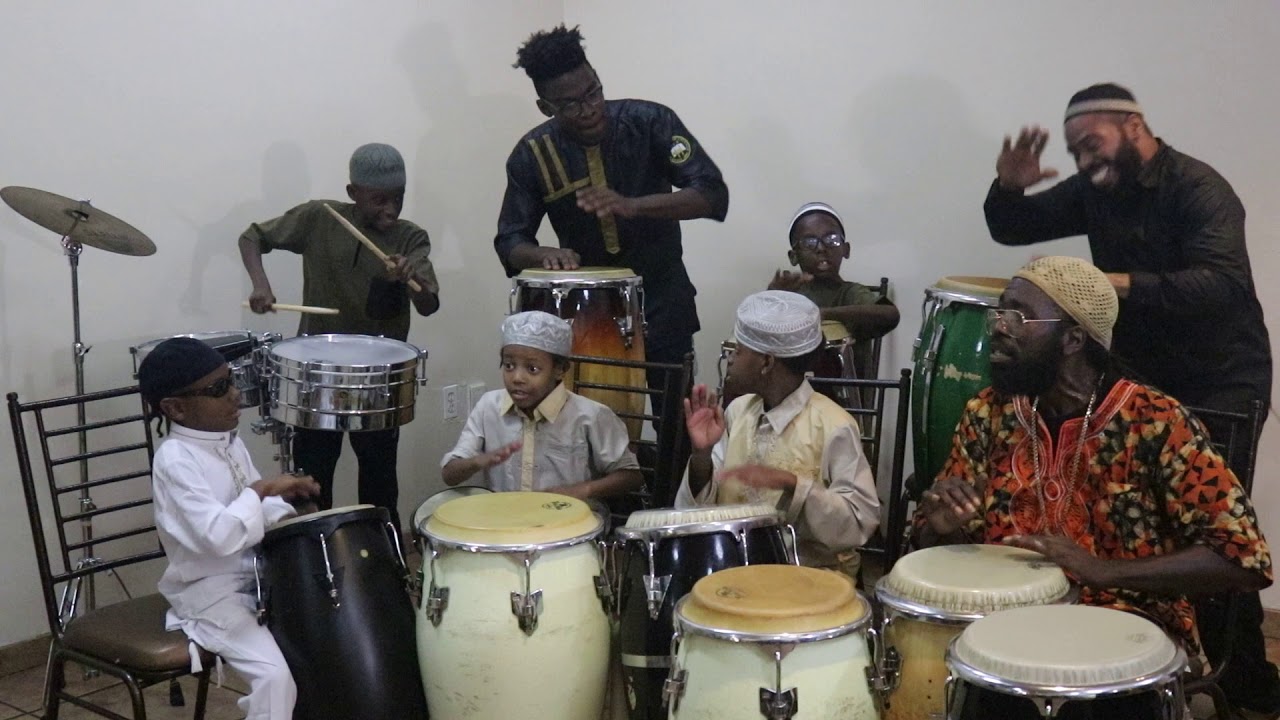 YOUNG ELIMELECH ON THE TIMBALES - CHAG SUKKOT 10-5-17