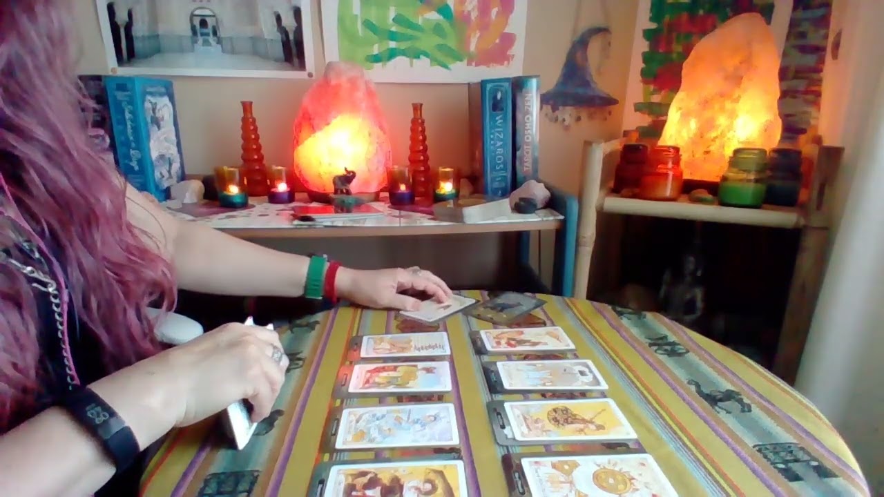 CAPRICORNIO!! 🔮 Alguien viene a traer alegría a tu vida!! Hay una historia que aún no concluye!!