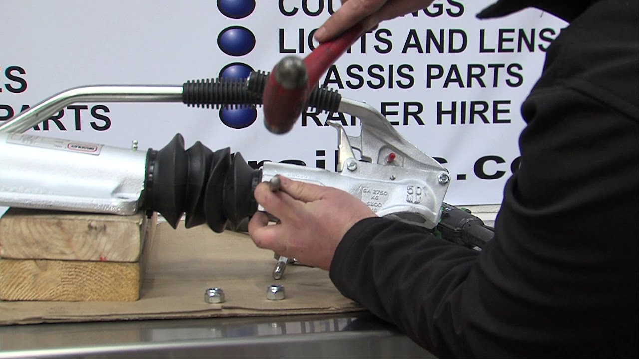 How to change a coupling head on a Bradley Trailer Coupling