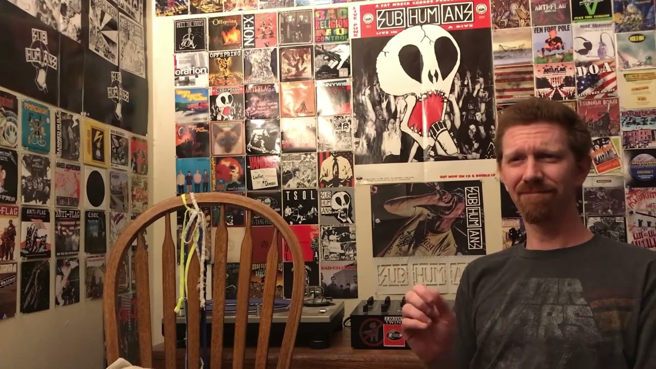 Shnootz - Reaction Video (Eurythmics - Julia)