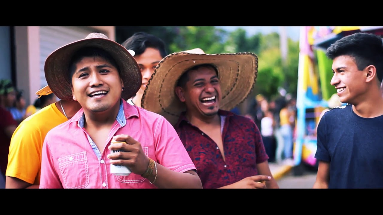 TOMANDO CERVEZA - VIDEO OFICIAL