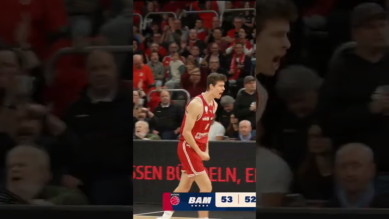 Lots of dunks at the BMA365 Bamberg Baskets vs. NINERS Chemnitz game. 📺