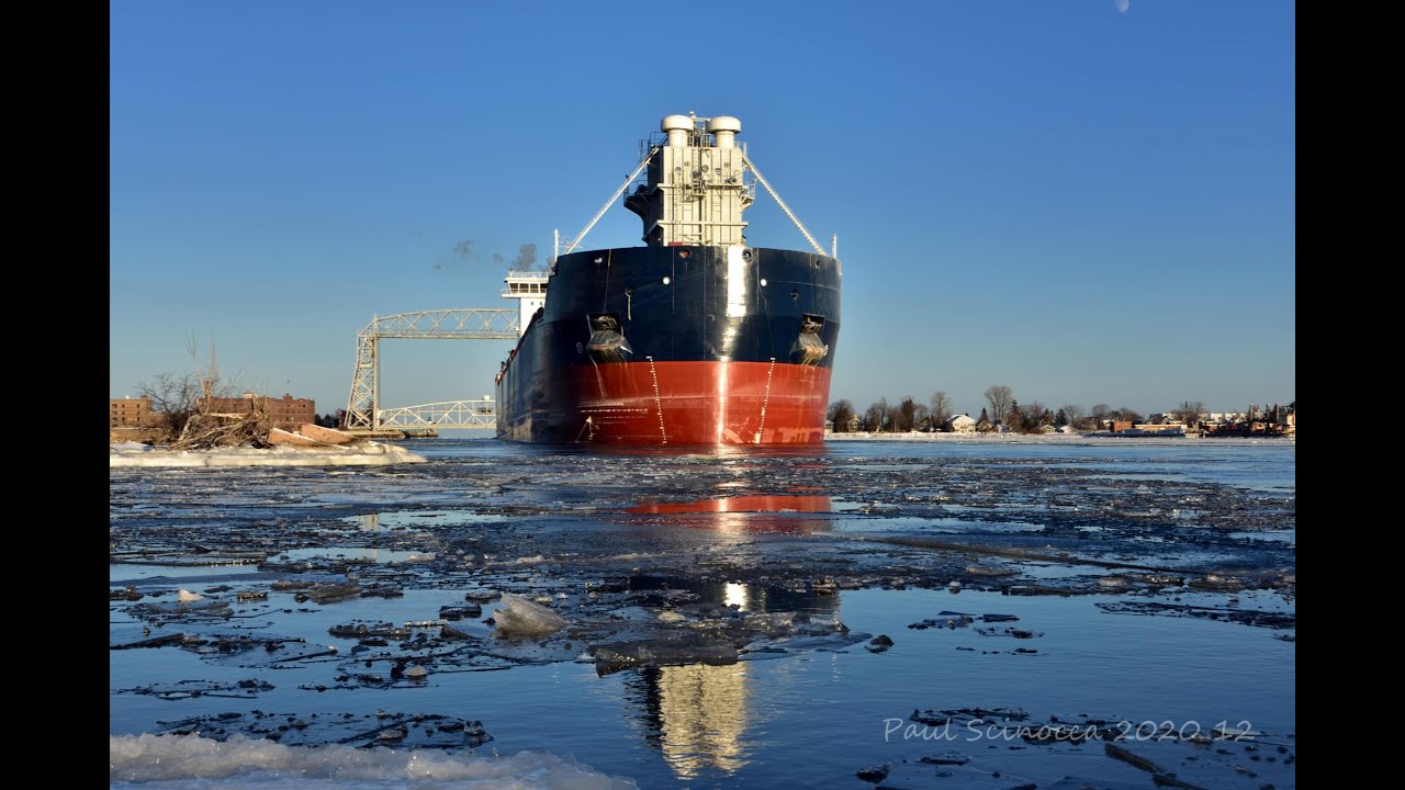 Backing out of Duluth! The Algoma Intrepid Backwards Departure! 122520