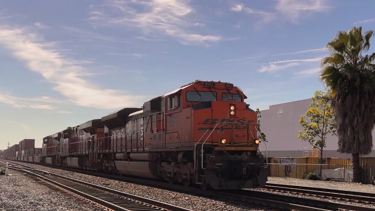 Railfanning Lakeland Rd. (Ft. ACe leader and Norfolk Southern leader)