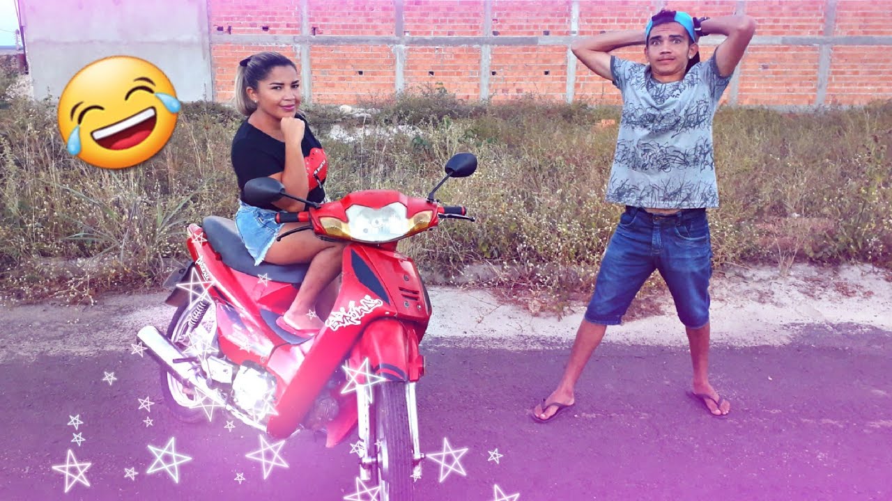 ENSINANDO MINHA MÃE PILOTAR A SHINERAY