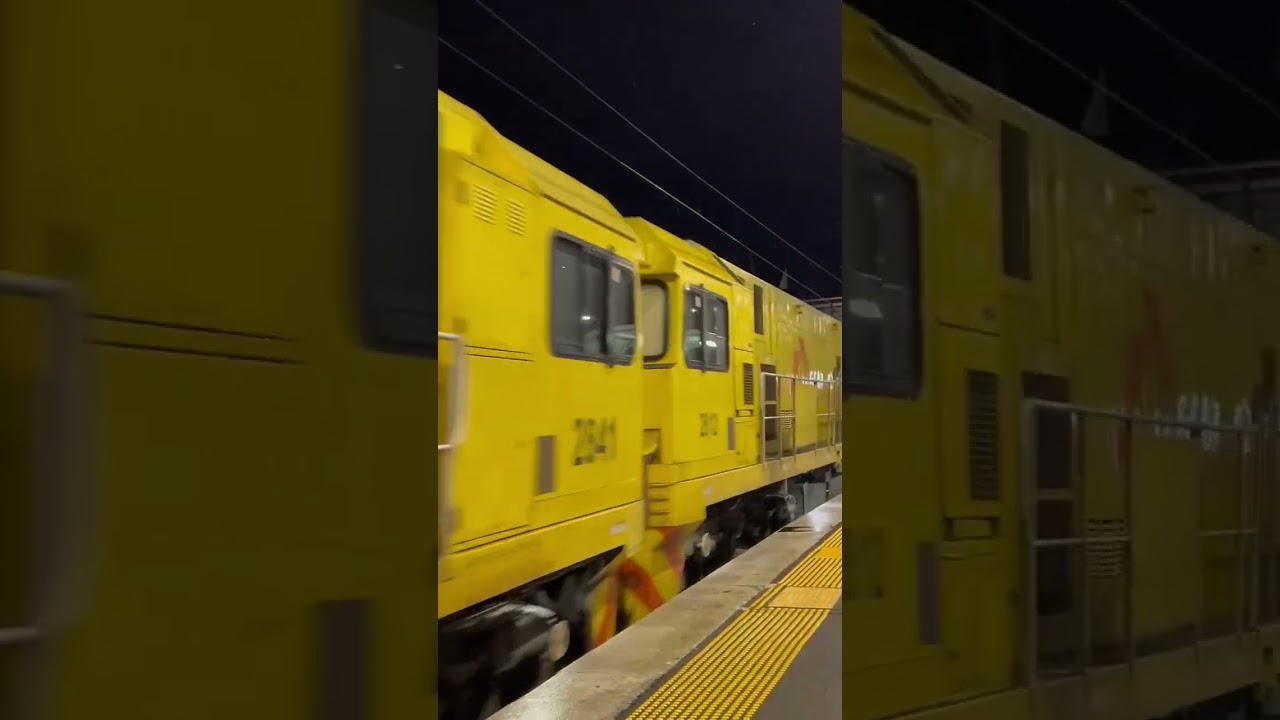 2841+2812 at Carseldine 