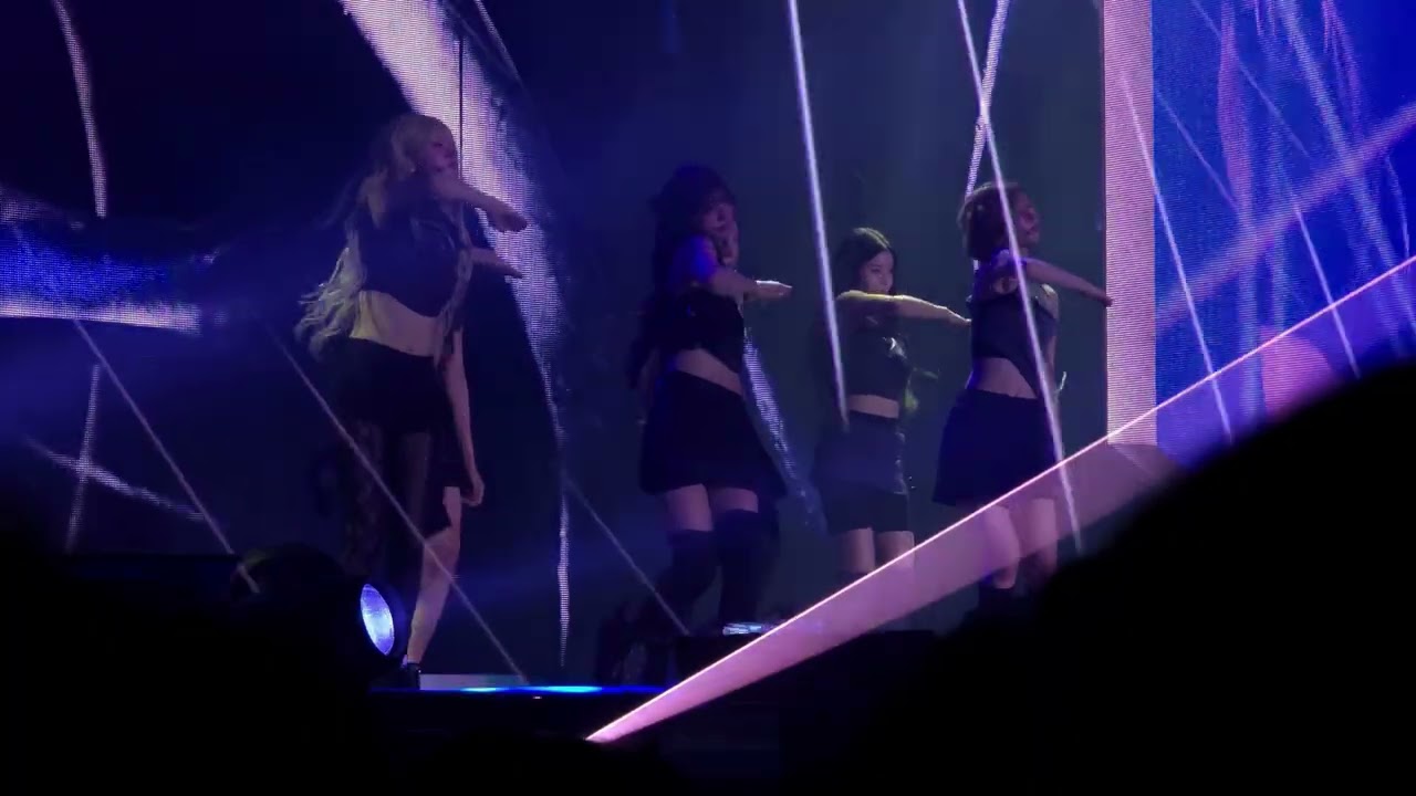 [S24U 4K60] 250712 엔믹스 NMIXX - KNOW ABOUT ME // 1ST FAN MEETING NSWER VACATION IN 화정체육관 1Pm