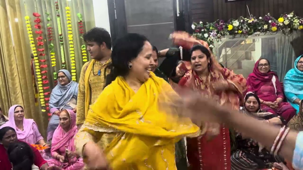 Very nice jakdi and good dance 