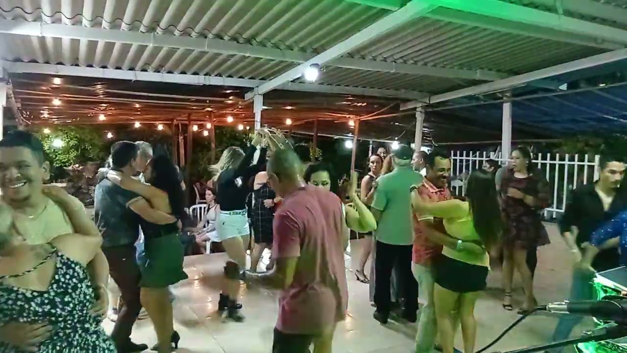 Janio Silva ao vivo no forró da Denes Park way DF 