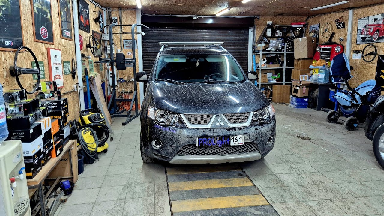 Mitsubishi Outlander Установка BI-LED линз ZORKiY F40 4500K, в ПТФ Zorkiy BF-500 BI-LED 4500K + ДХО.