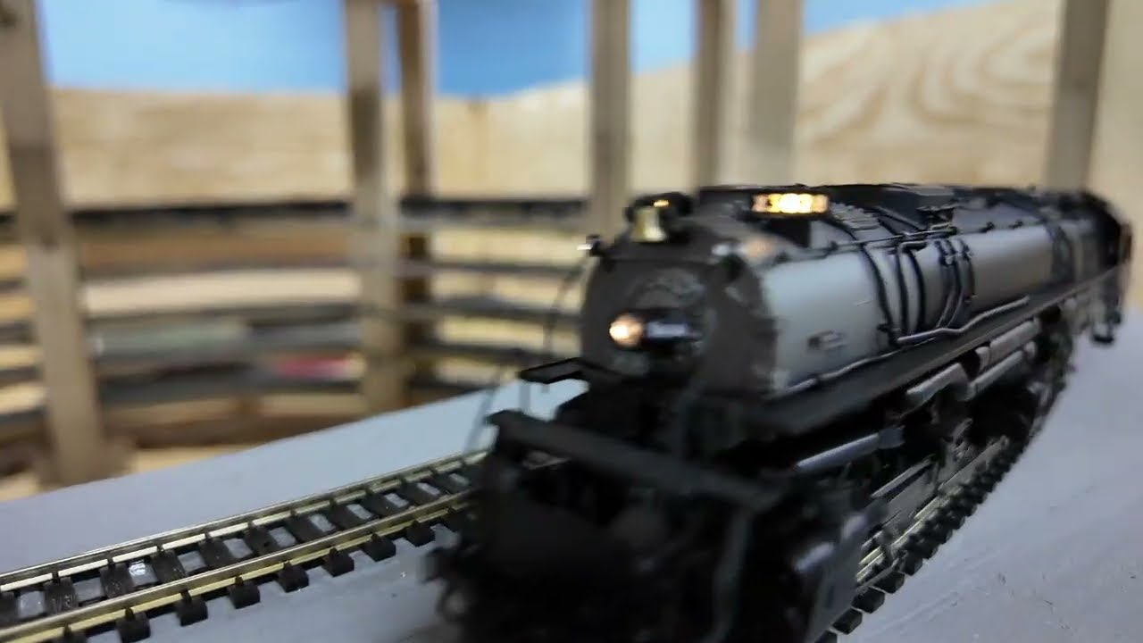 First train run - Union Pacific 13 car Heavyweight Passenger Train