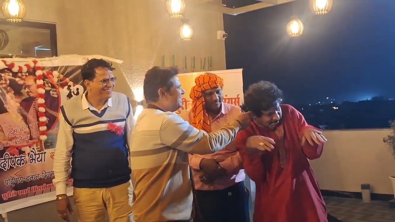 Kitne aadmi they act by Mahesh soni longani pramod  n Rajendra 
