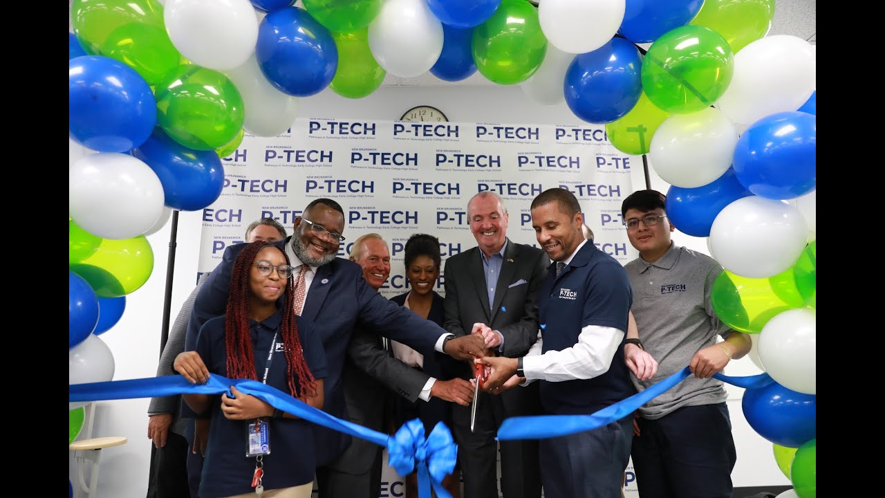 Governor Murphy Attends New Brunswick P-TECH Ribbon-Cutting
