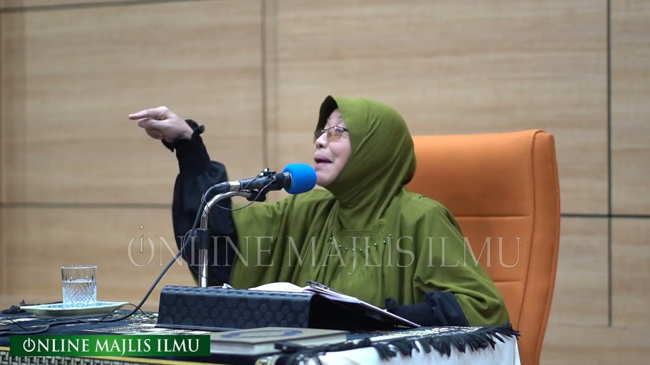 Ustazah Dr  Robiah ll Muda Sebelum Tua