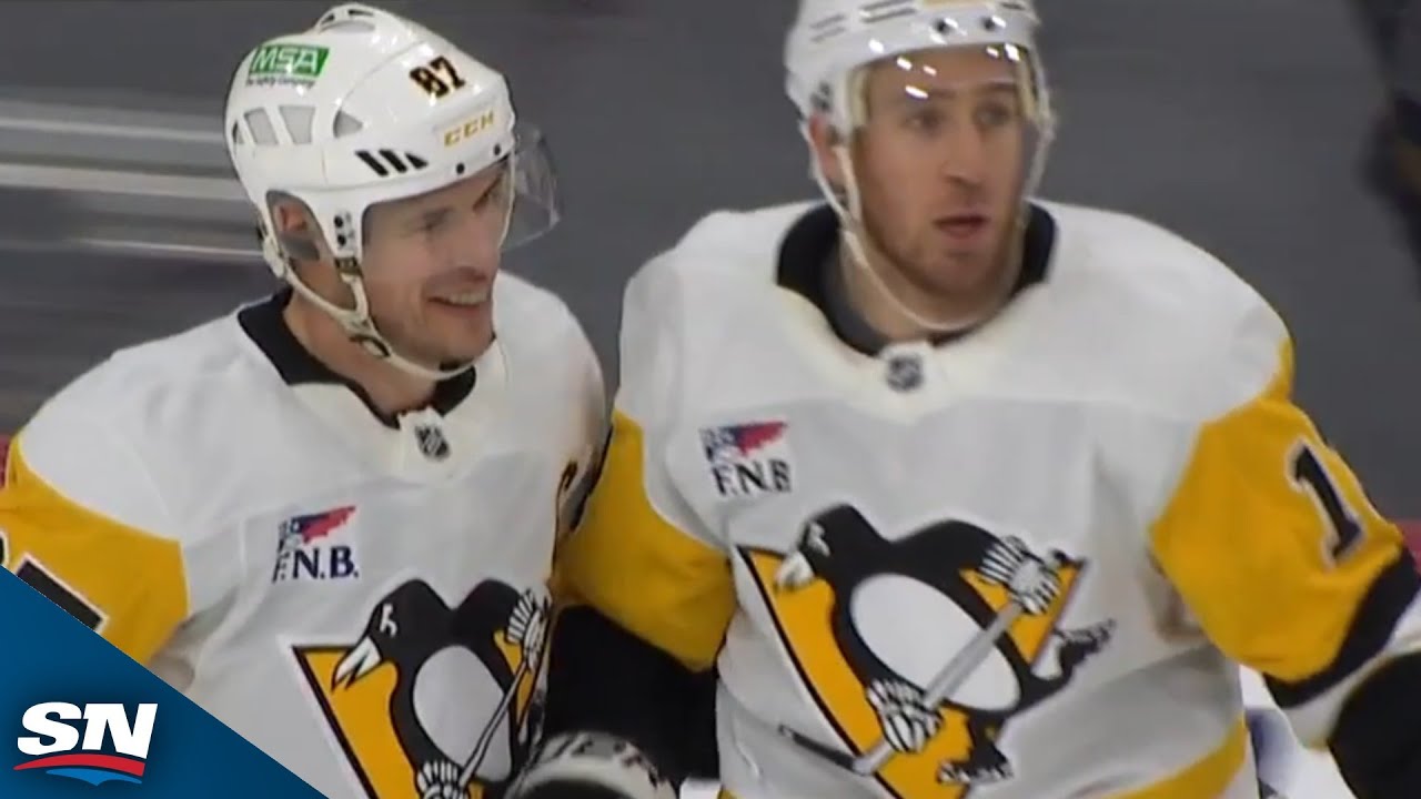 Kevin Hayes Scores Breakaway Goal vs. Former Club As Penguins Pile Onto Flyers